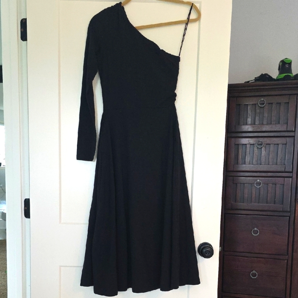 Pact Organic Black One-Shoulder Dress With built-in Bra Small